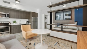Studio, 1 King Bed