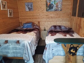 7 Schlafzimmer, Schreibtisch, Bügeleisen/Bügelbrett, WLAN