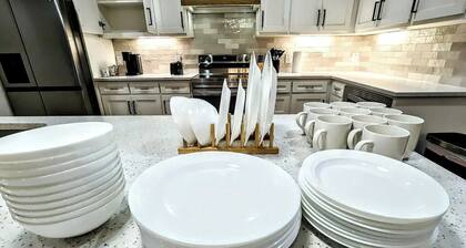 Spacious family/group stay near downtown