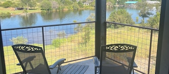 Hill Country / Lake Buchanan / Spider Mountain / Highland Lakes Getaway