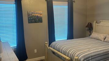 2 chambres, bureau, lit parapluie, Wi-Fi gratuit