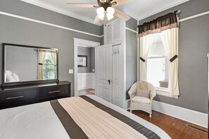 5 chambres, fer et planche à repasser, Wi-Fi gratuit, draps fournis