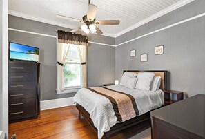 4 habitaciones, tabla de planchar con plancha y wifi gratis 