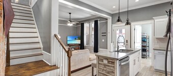 Charming Historic Home in Downtown Carthage – Walk to Coffee, Breweries & More!