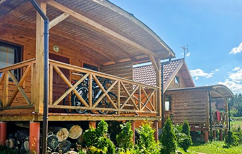 Awesome home in Rybical with WiFi