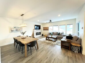 Smart TV, fireplace, video games