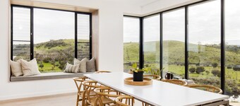 Luxe off-grid beach house with panoramic views of Middle River & Snelling Beach 