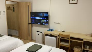 Basic Double or Twin Room | Iron/ironing board, free WiFi, bed sheets