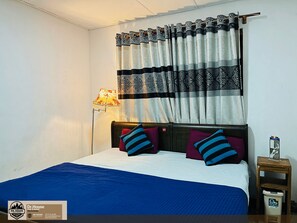 6 habitaciones, caja de seguridad en la habitación y escritorio 