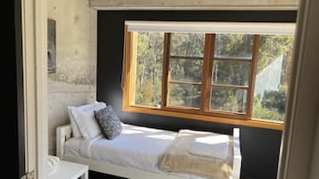 5 chambres, fer et planche Ă repasser, draps fournis