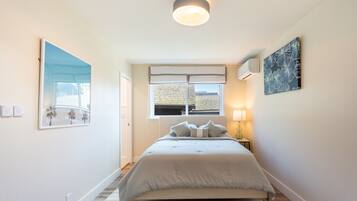 2 bedrooms, desk, iron/ironing board, travel cot