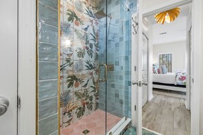 Shower, hair dryer, towels - Discover Coastal Bliss at 'Pippa in Paradise' - Your Dream 30A Retreat with Charming Comforts (Santa Rosa Beach)