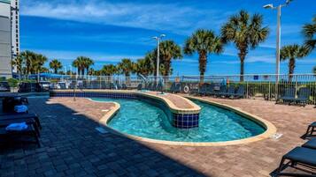 Piscine couverte