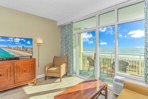 Smart TV, futbolito, mesa de ping pong