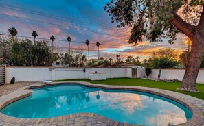 حمّام سباحة خارجي