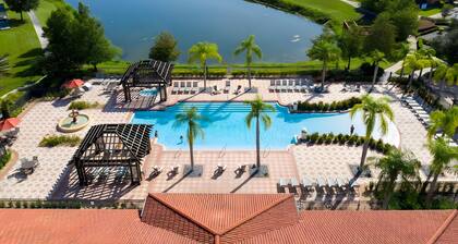 10BD Bella Vida Beautiful Home Near Parks (BV 303)