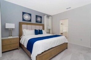 10 habitaciones, tabla de planchar con plancha, cuna de viaje y wifi 