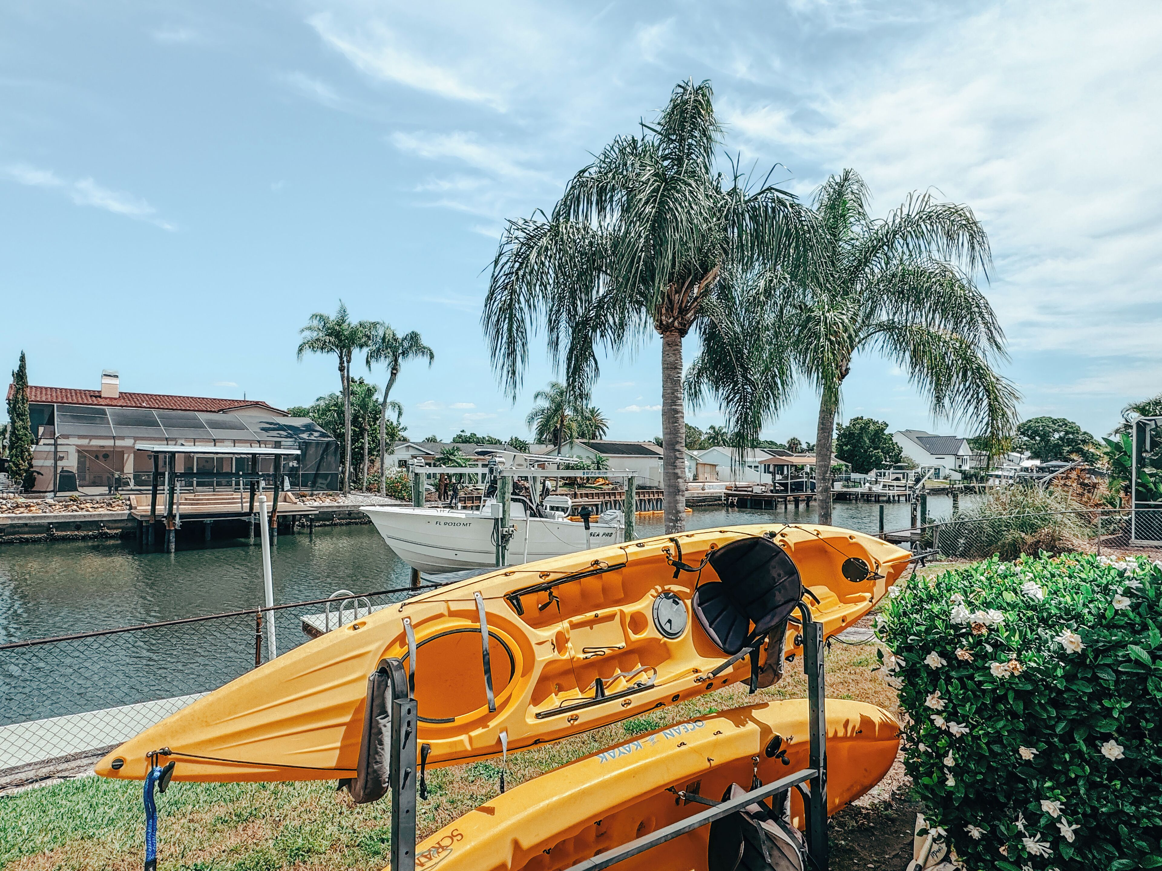 Waterfront~Kayaks~Boat Tie Off~Heart of Tampa~Boat Cruises~Kayak to Lunch on Bay