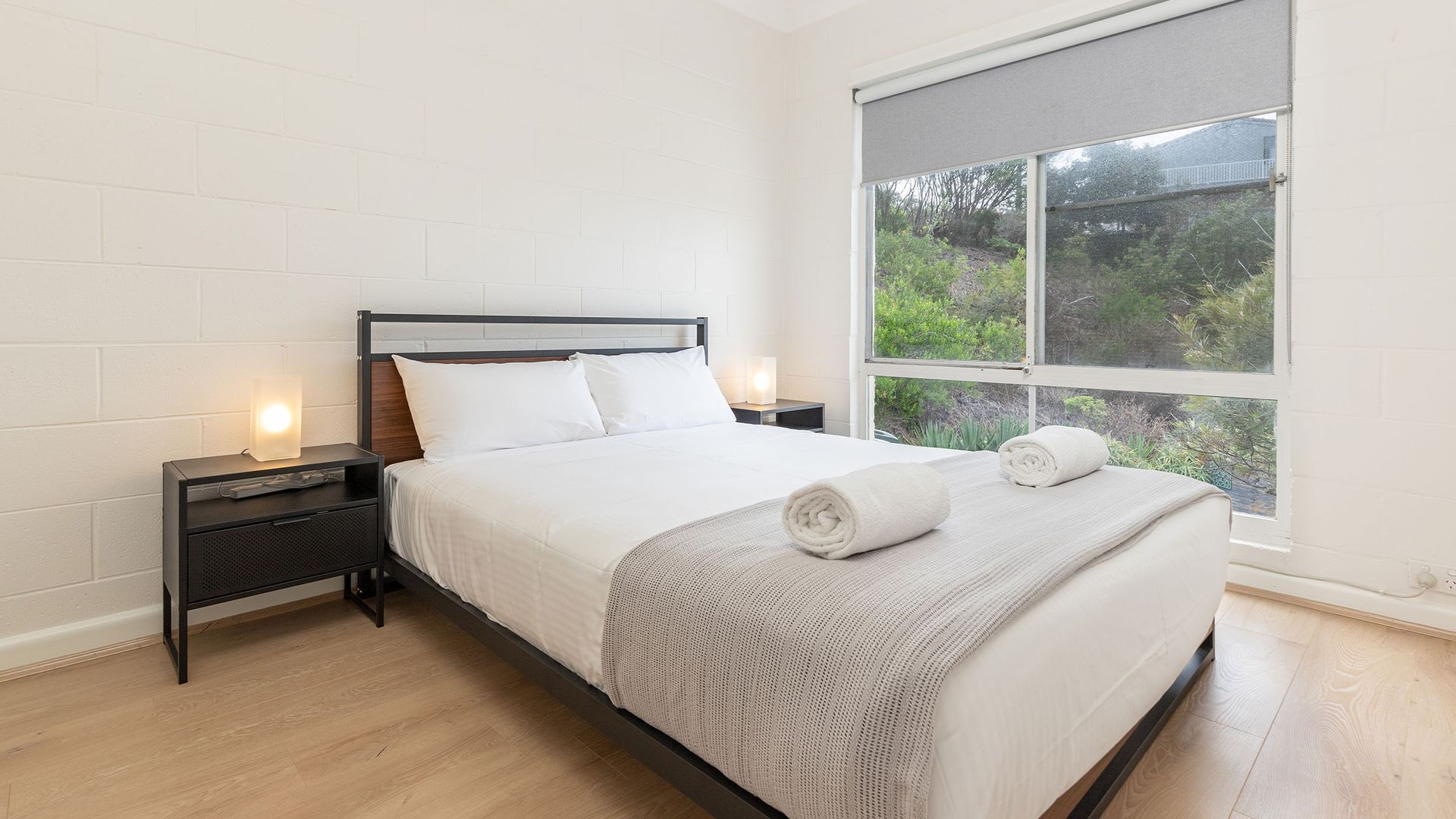 2 chambres, fer et planche à repasser, draps fournis