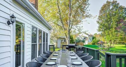 HUGE Home w/ Movie Room, Pool Table & Arcade Games