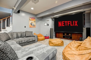 Smart-tv, videospil, kontorer