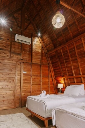 Biệt thự Deluxe, 1 phòng ngủ | 1 phòng ngủ, bộ đồ giường kháng dị ứng, két bảo mật tại phòng, bàn 