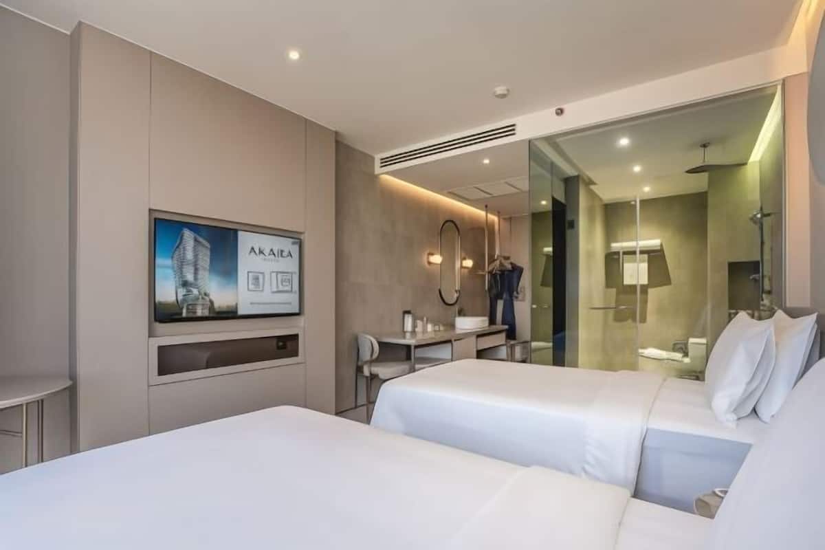 1 bedroom, minibar, in-room safe, desk