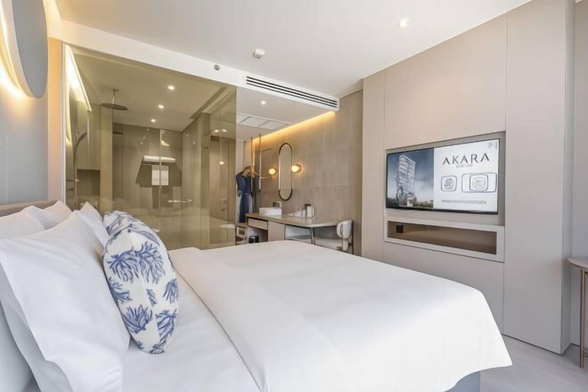 1 bedroom, minibar, in-room safe, desk