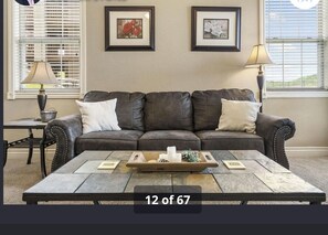 Smart-tv och eldstad