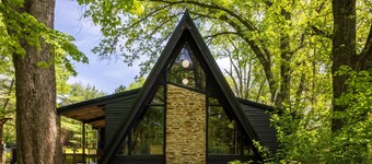 Fireplace Lake View Hot Tub Firepit Pet-Friendly