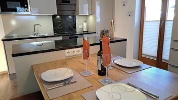 Fridge, oven, dishwasher, toaster