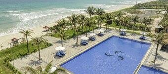 Ocean Waves Resort Cam Ranh