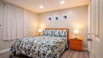 1 chambre, fer et planche à repasser, Wi-Fi, draps fournis