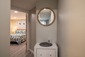 1 chambre, fer et planche Ă repasser, Wi-Fi, literie fournie