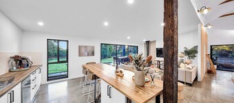 Escape to a unique house located in the world-renowned surf spot of Bells Beach!