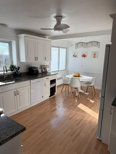 Beautiful Spacious 4BRM House!