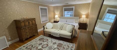 4 عدّة غرف نوم ومكتب ومكواة/لوح كي وواي فاي