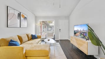 2 bedrooms
