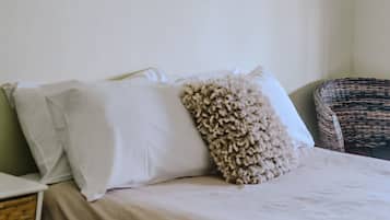 Basic Double Room | Free WiFi, bed sheets