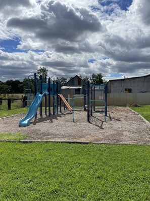 Utendørs lekeområde for barn