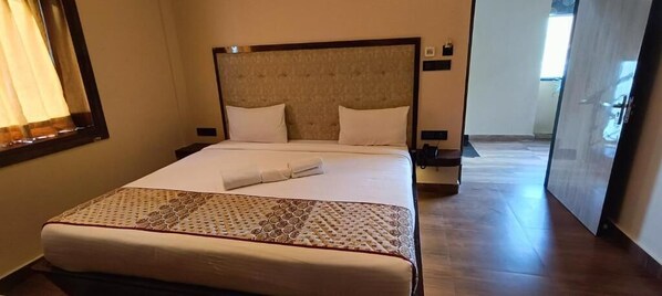 Standard Studio | Soundproofing, free WiFi - Hotel A One Luxury (Puri)