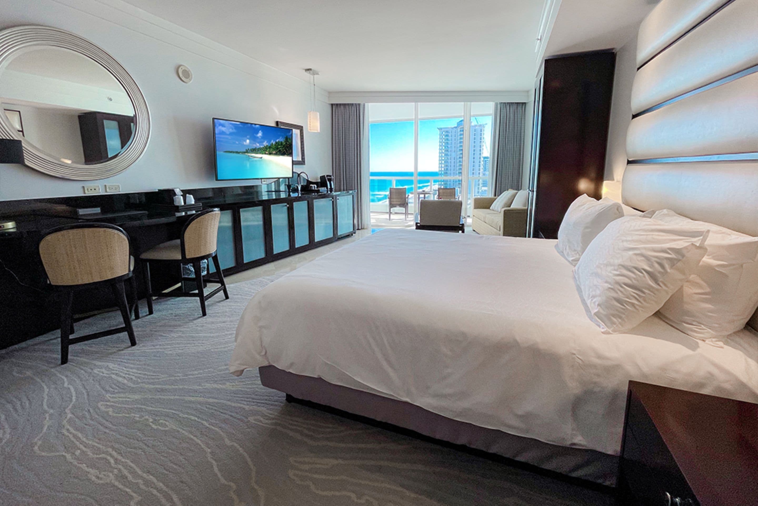 Junior-Studio | Zimmersafe, Bügeleisen/Bügelbrett, kostenloses WLAN, Bettwäsche