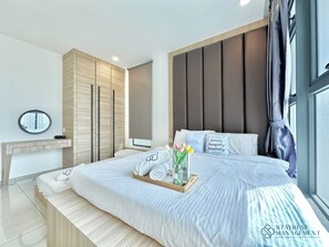 Leilighet – comfort, 1 soverom, ikke-røyk | Strykejern/-brett, wi-fi (inkludert) og sengetøy