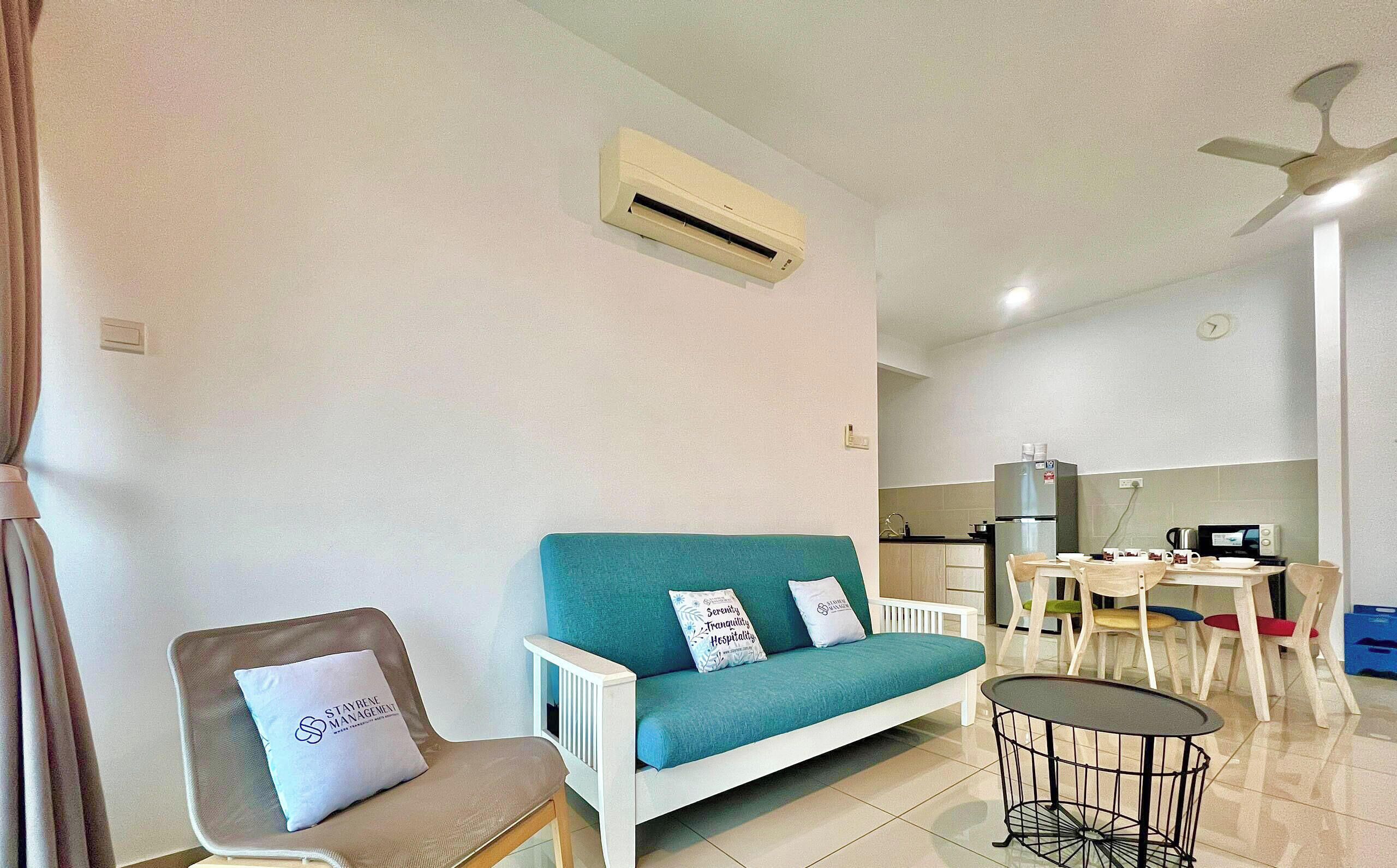 Leilighet – comfort, 1 soverom, byutsikt | Oppholdsområde | En 42-tommers smart-TV med kabel-kanaler samt Netflix