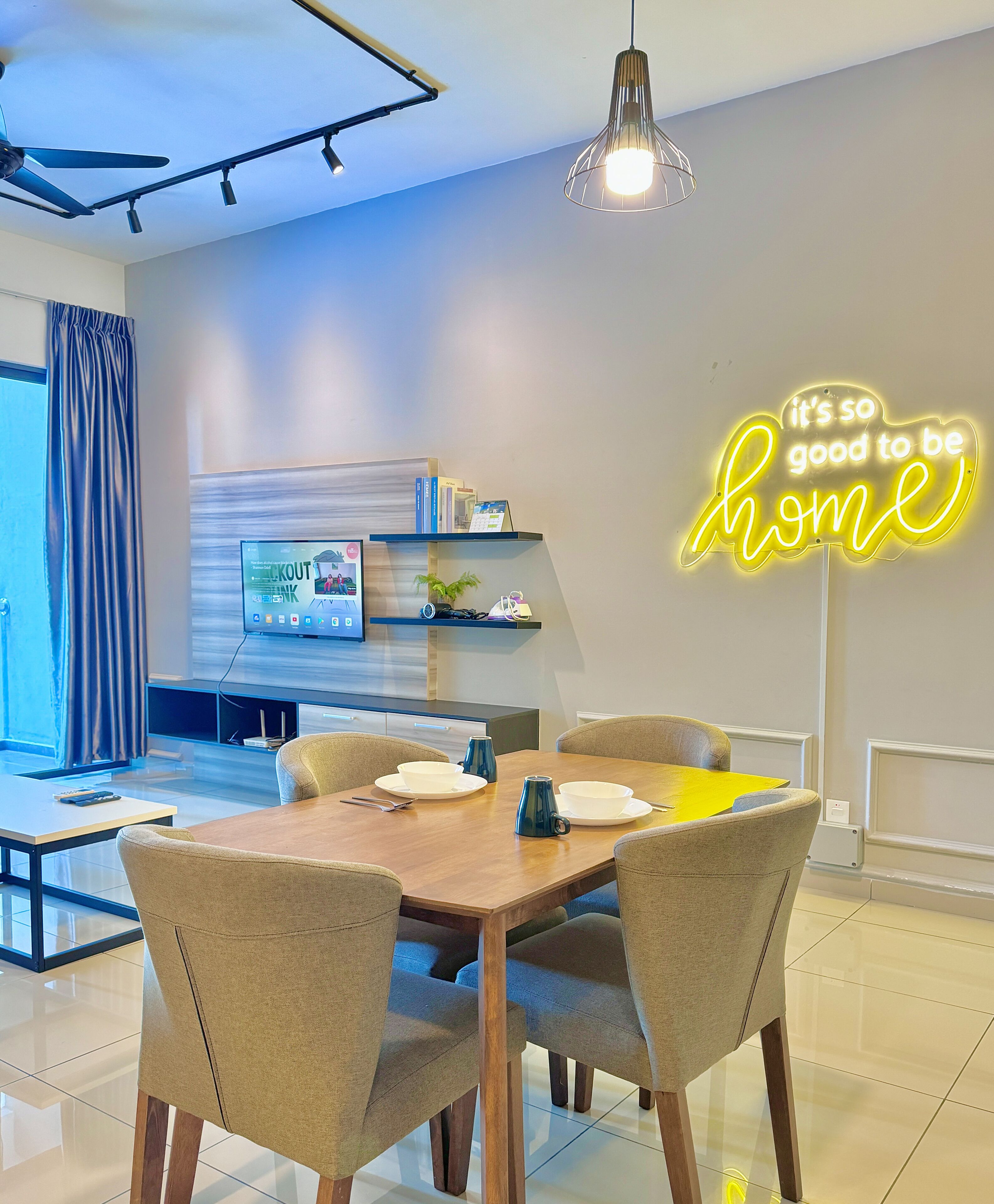 Khu vực ăn uống tại phòng