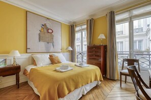 1 chambre, fer et planche à repasser, Wi-Fi, draps fournis