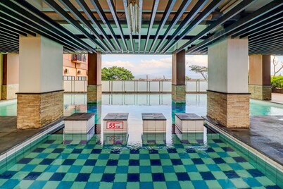 OYO Life 92735 Apartemen Tamansari Panoramic By Santuy