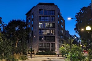 Exterior - Elegant & Serene 2BD Flat W/roof Terrace Hoxton! (London)