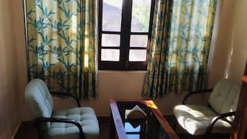 Classic Triple Room | Terrace/patio