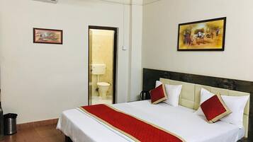 Economy Quadruple Room | Premium bedding, individually decorated, individually furnished